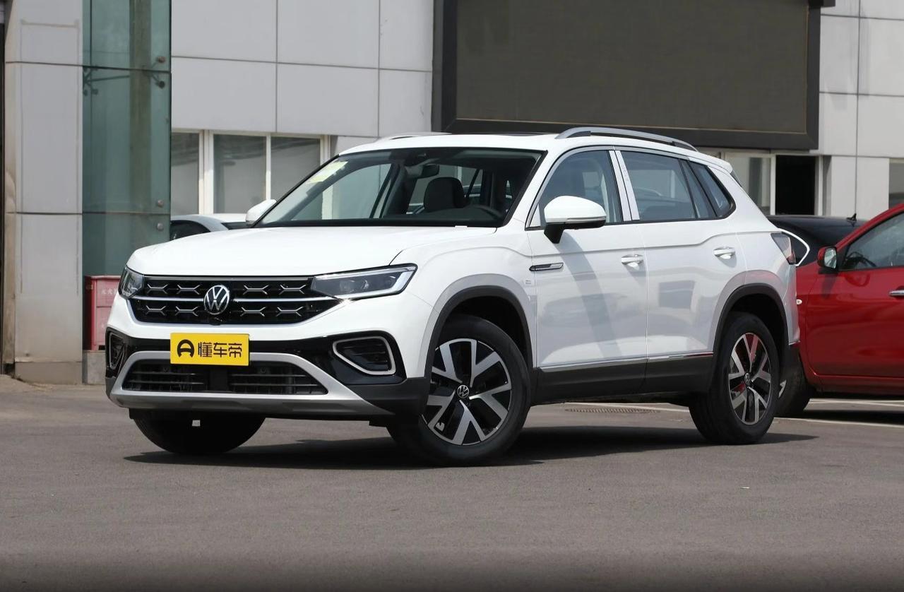 如果你手握10-15万预算，想买一台靠谱、能装、开起来不肉的合资中型SUV，那大