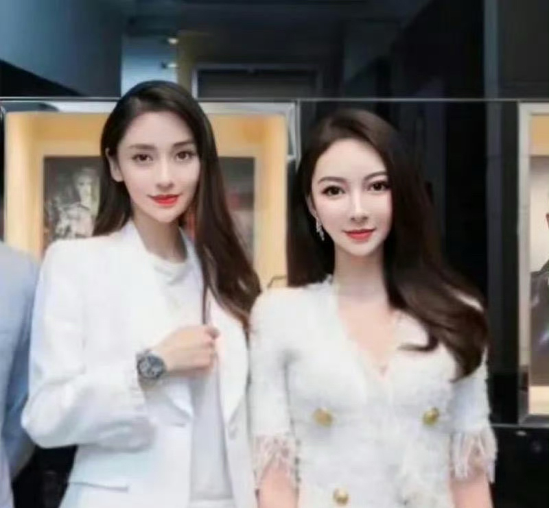 #杨颖之前居然和叶柯认识#不是一家人，不进一家门[允悲]，你更喜欢谁 ​​​