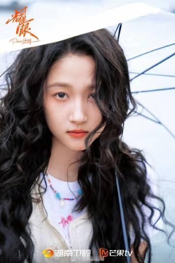耀眼暂定5月27日播出关晓彤、李昀锐《耀眼》暂定5月27日湖南卫视+芒果tv播出