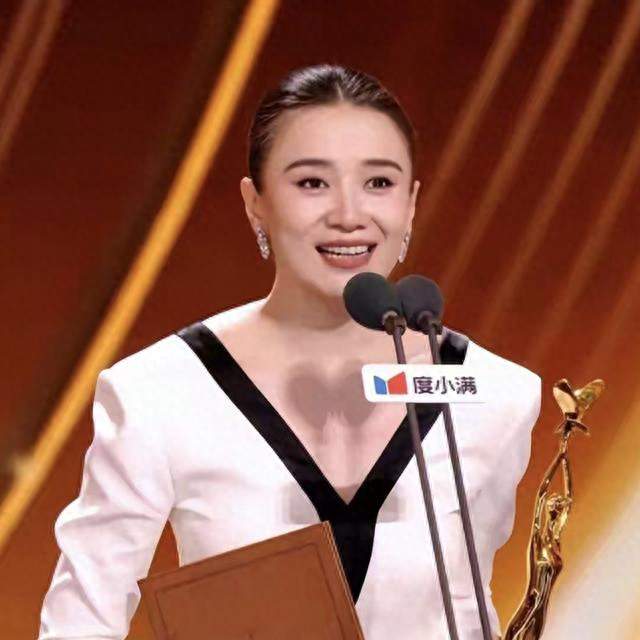 金鹰奖改规则放大招！宋佳于和伟封帝封后，杨紫闫妮为何双双落败