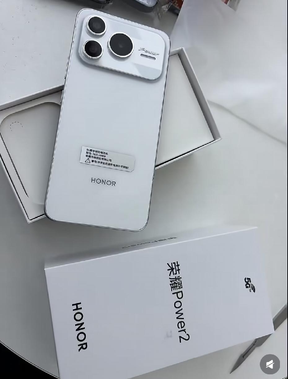 目前哪款手机内存大、反应快啊我用的华为power2,个人感觉还不错