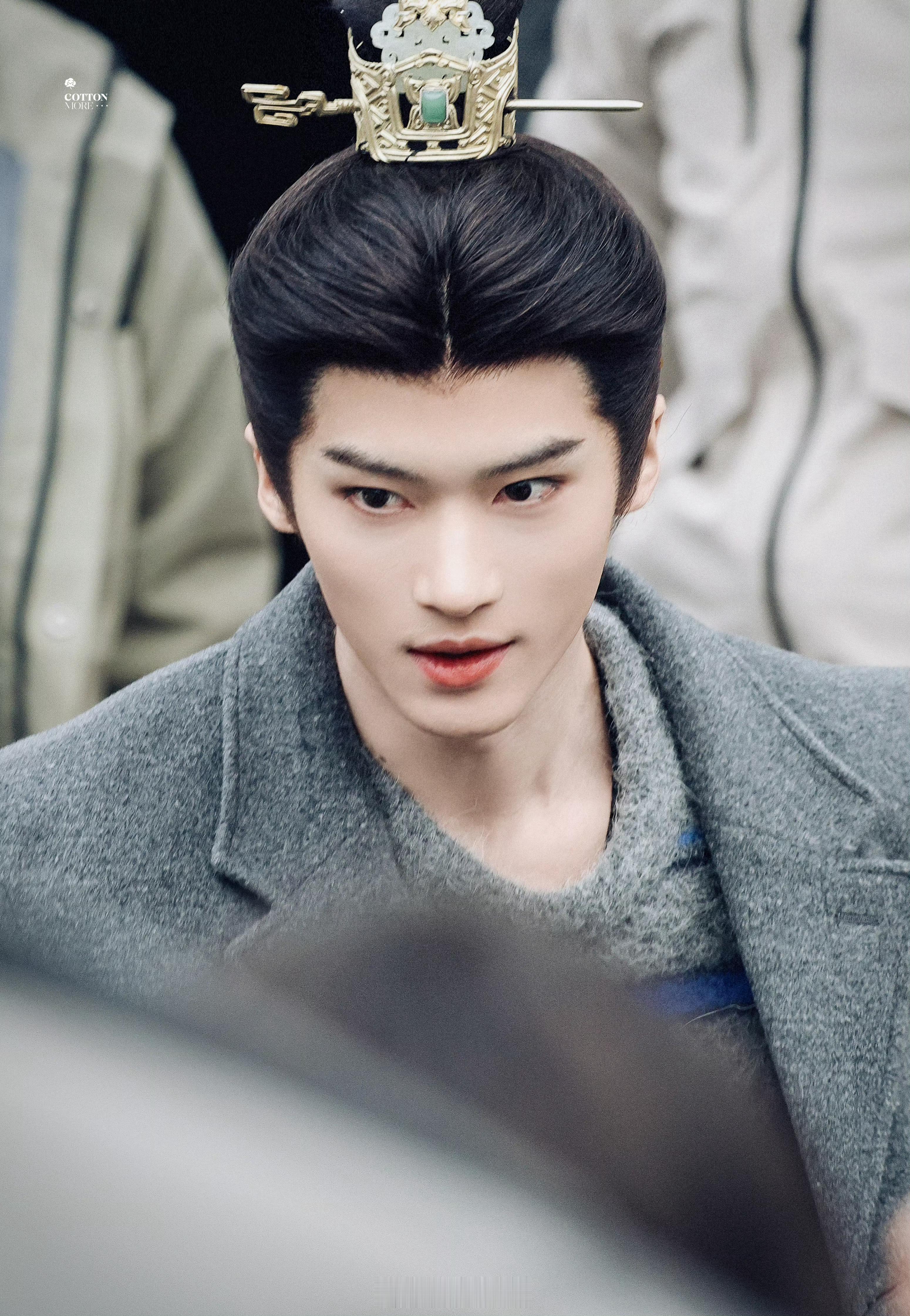 闫桉《嫁金钗》出妆路透，开拍第一天 