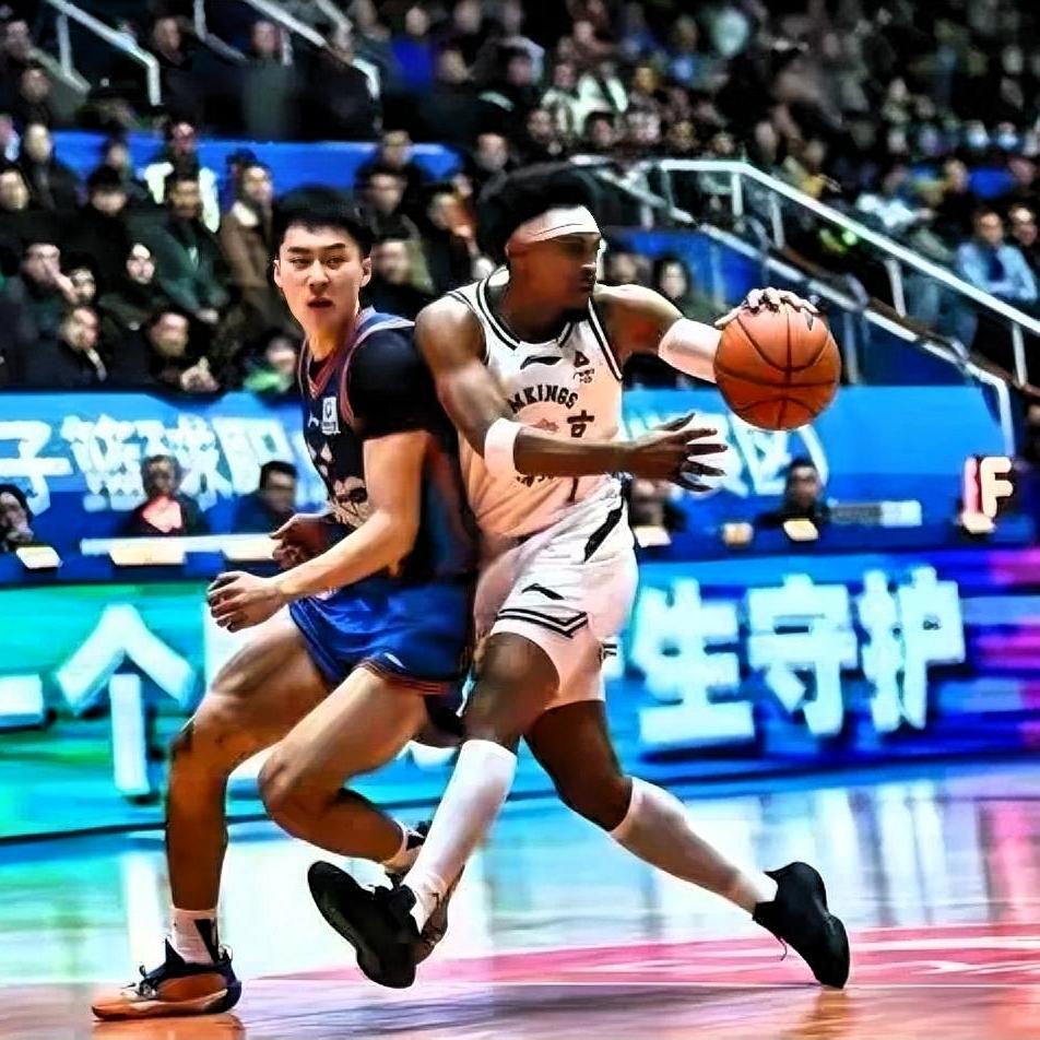 。
 
一、根本症结：运营与财务危机
 
- 外援缺失（致命硬伤）：因长期欠薪（