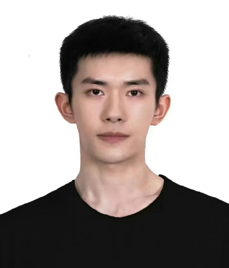 严迪什么时候登了易烊千玺的号 自动回复换成角色口吻真的很戳人，没有多余的剧情透露