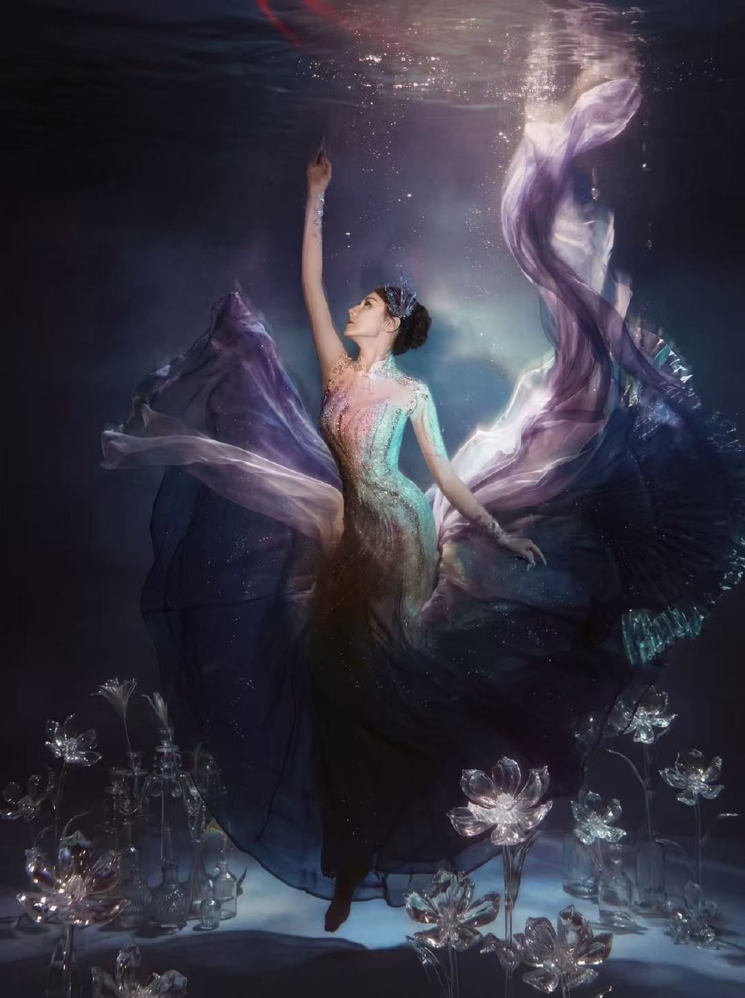 热巴春晚出图迪丽热巴春晚造型出图迪丽热巴春晚造型出图啦！！！深海鱼姬我真的会爱啊