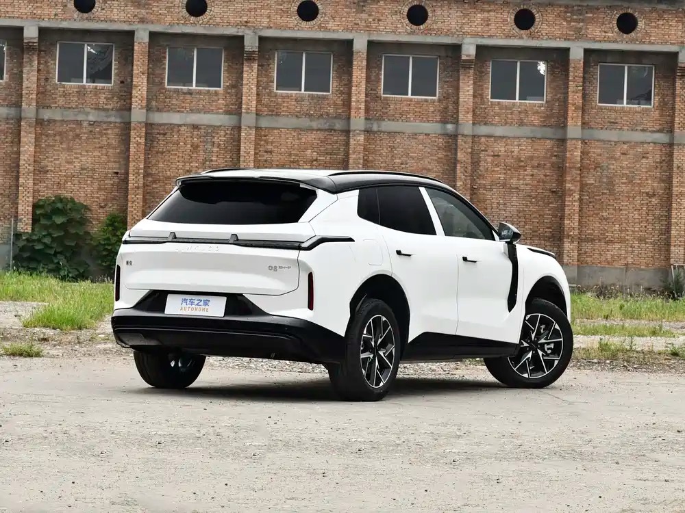 领克08 EM-P焕新版2026年8月上市，中型插电混动SUV。整车尺寸4820