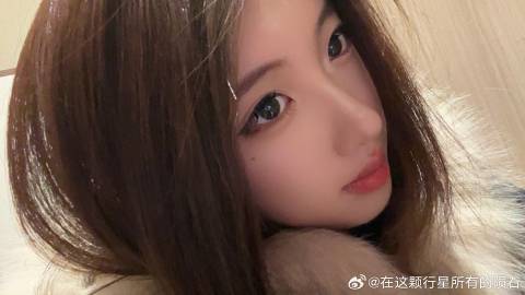 我在双手合十的晚上渴望一双翅膀