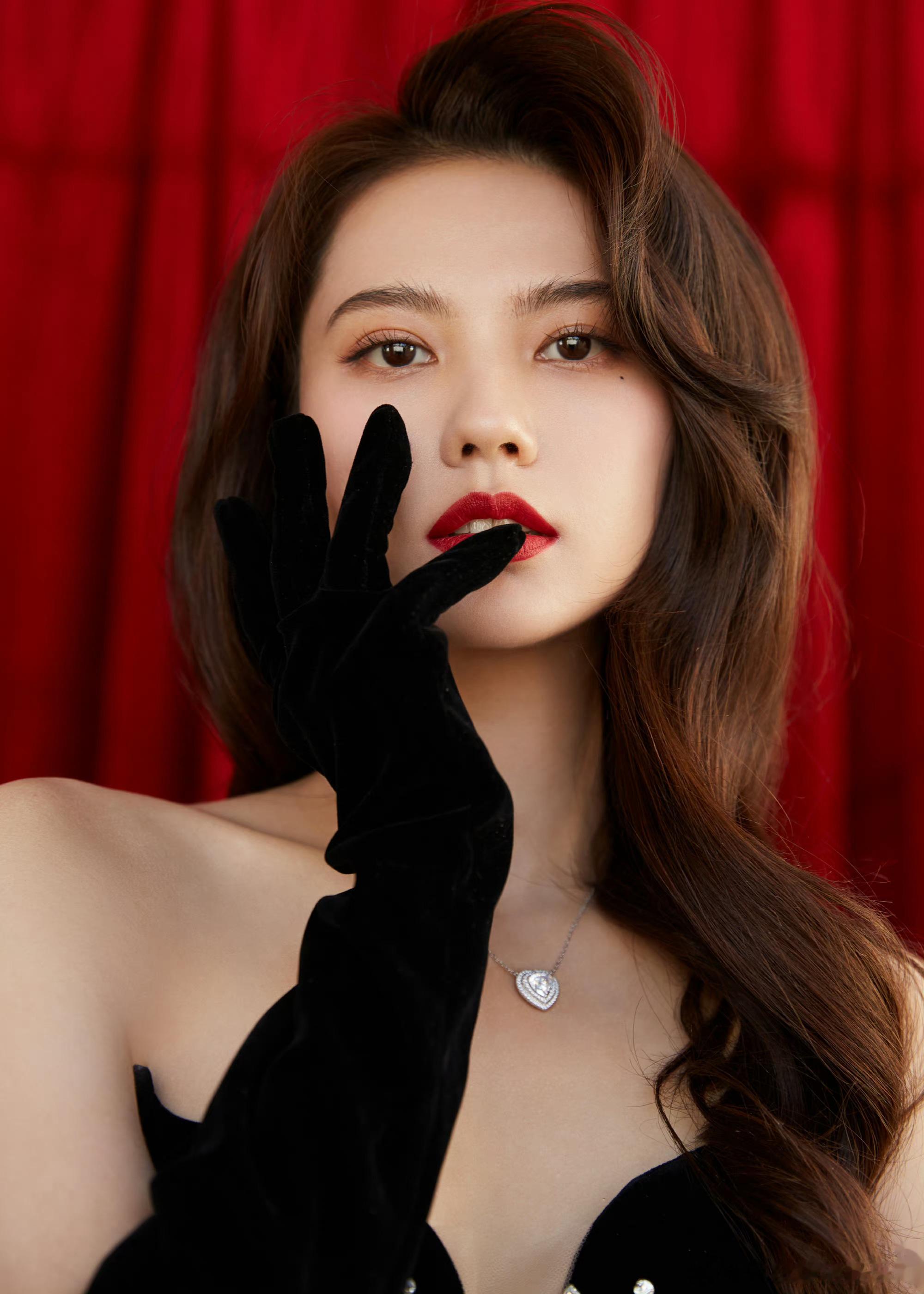 #姜珮瑶港风大小姐妆#姜珮瑶每一次的妆造都直接的戳在我的心上，咱就是说这也太美了