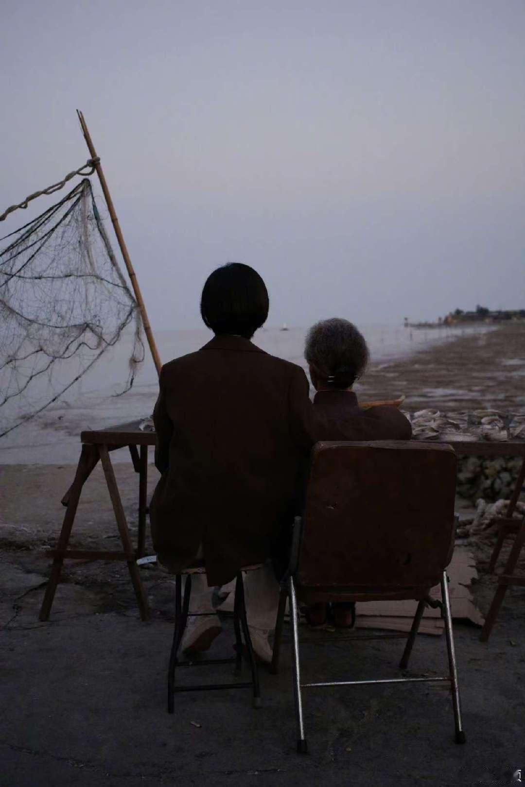 赵丽颖换置顶博 赵丽颖发了李秋萍和奶奶 赵丽颖发了李秋萍和奶奶