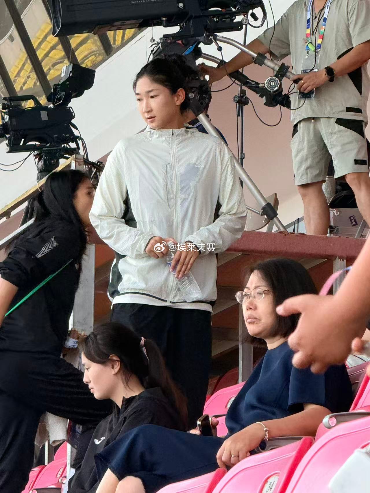 北京女足王妍雯 目前正在进行的北京城建女足 v 长春大众卓越女足比赛中，公主👸