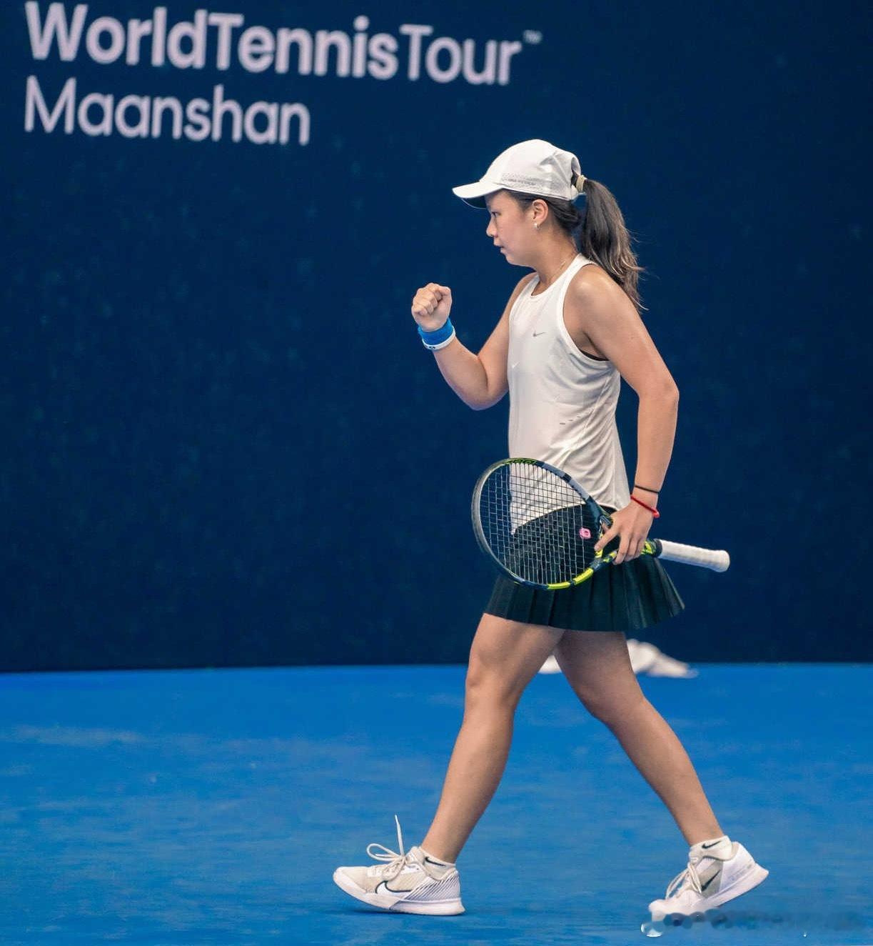 🇹🇳W15女单首轮[Q]🇨🇳黄裕迦6-1/6-4 🇨🇳张莹🇨🇳米