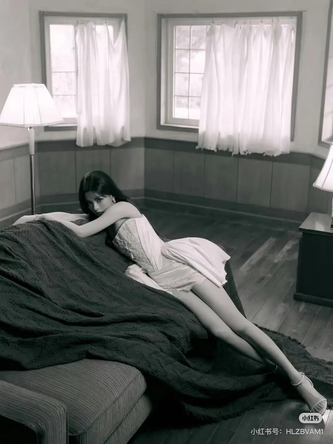 哈哈哈看到有人说杨超越天塌下来还有身材顶着，确实无敌了