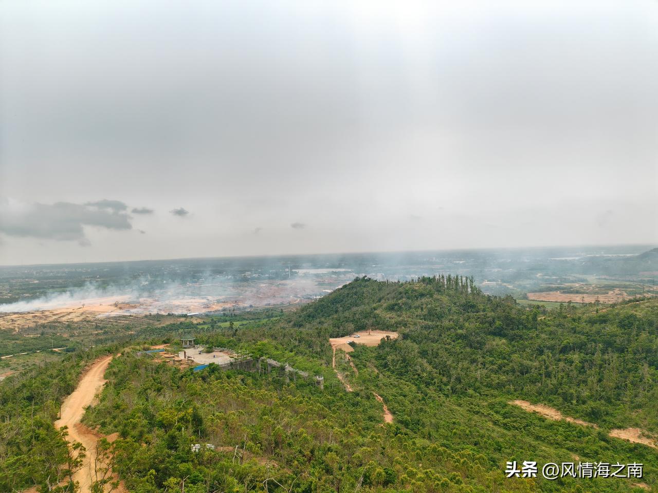 有闲有空去爬爬七星岭，毫不费力！

文昌七星岭北临琼州海峡，与雷州半岛隔海相望。