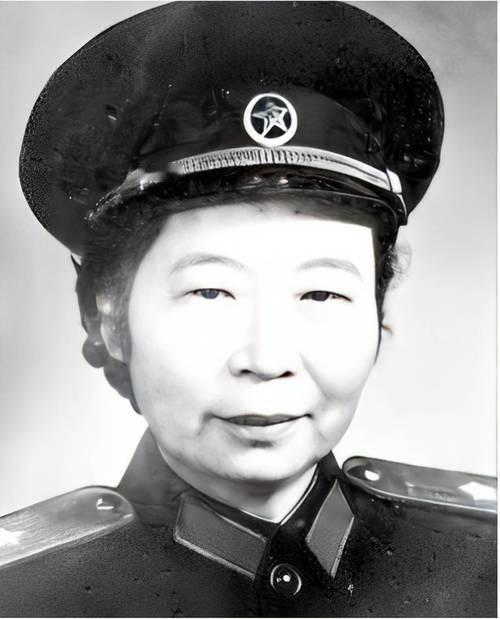 唯一女开国将军李贞，育有二十余子女，中央特批大军区级待遇
 
你们敢信吗？这位传