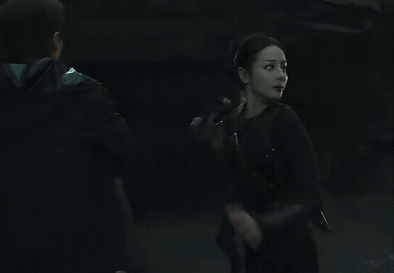 《枭起青壤》28集预告：
这预告信息量好大啊，南山猎人下黑白涧遇到了白瞳鬼，这眼