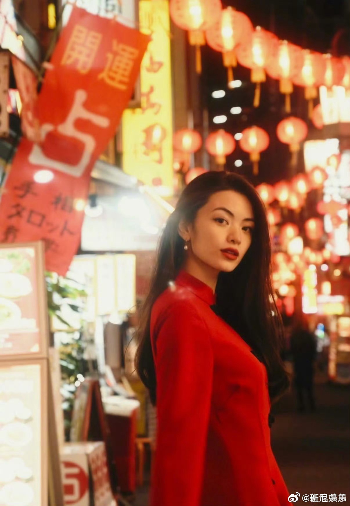 曝吴建豪老婆是日本歌手 30日，台媒曝吴建豪老婆是日本歌手荒卷绘美（Emi Ar