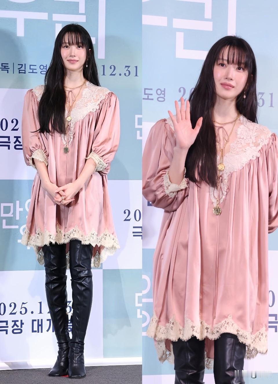 文佳煐新电影发布会齐刘海造型
她很会穿，每次都是不同的实验，虽然不是最适合她的，