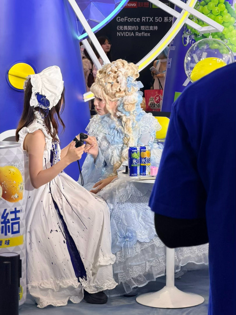 这也能开握手会 上海·国家会展中心(上海)