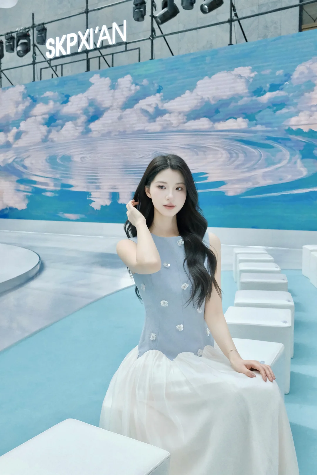 摸云季⛅️在云端看展