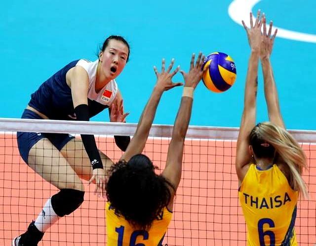 从沙排少女到奥运冠军，她的扣球姿势被嘲笑了十几年。
 
这标志性的“虾米跳”，身