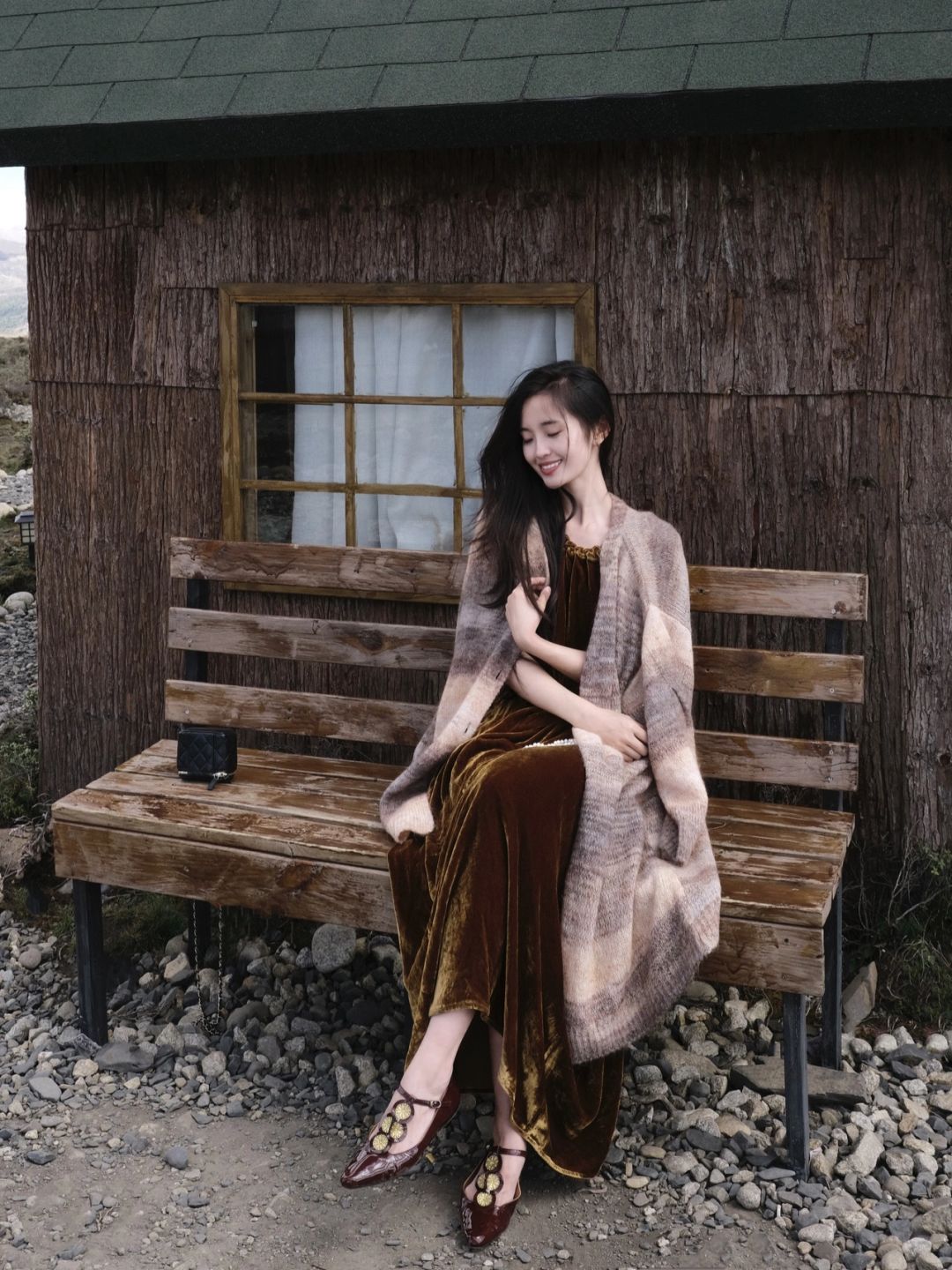 山上的彩虹毛衣