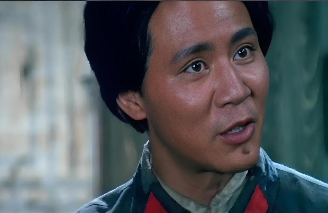 1949年，战争进行的如火如荼。他在香山向前线发出关于宁波的电报，在占领奉化时要