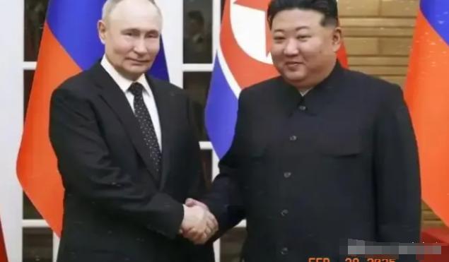终于明白我国为啥一直没援助俄罗斯，看朝鲜如今处境就明白了，当时俄乌打的火热时，朝