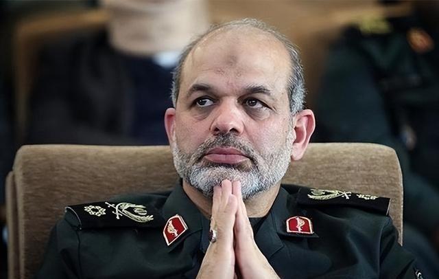 伊朗 要“变天”了！
4月19日，据一位 美国 高官透露，种种迹象表明，伊朗在过