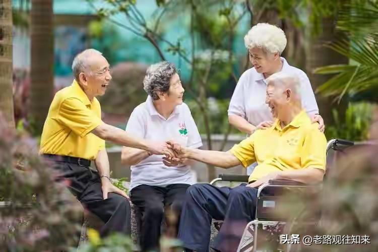 多省开启抢老人大战：送户口、发补贴、包医保，退休老人被抢着要！

这几天看到一条