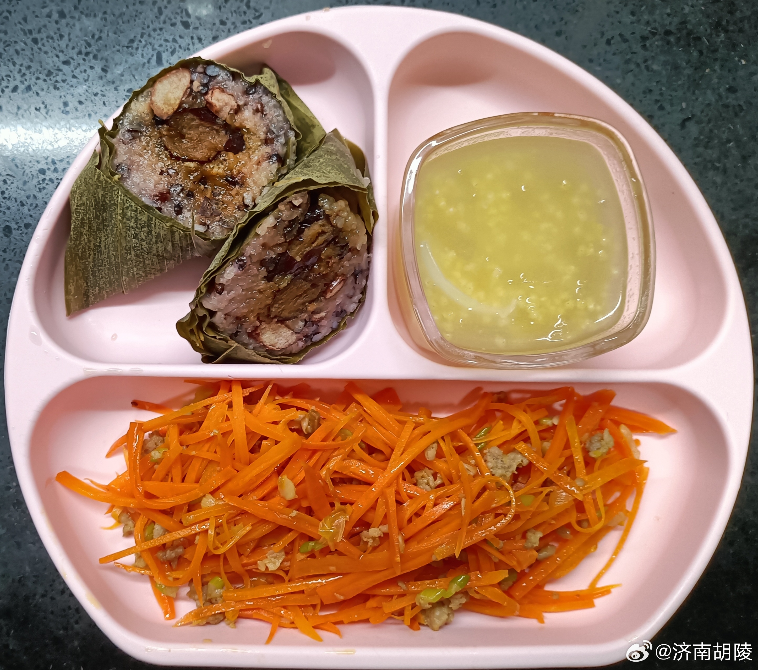 #糖糖的饭饭##科学育儿营养护航# 昨天午餐：米饭，肉汤白菜粉条冻豆腐(没给她吃