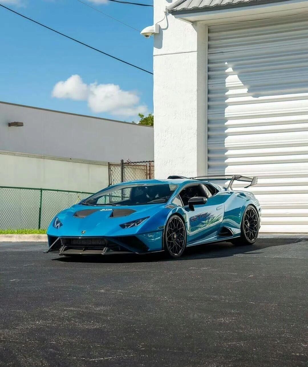 Lamborghini Huracán STO，以Super Trofeo Om