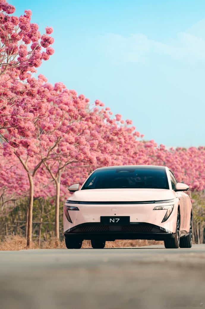 合资纯电杀疯了！东风日产N7五个月狂冲5万台下线，这实力绝了👏AI零压座椅带按