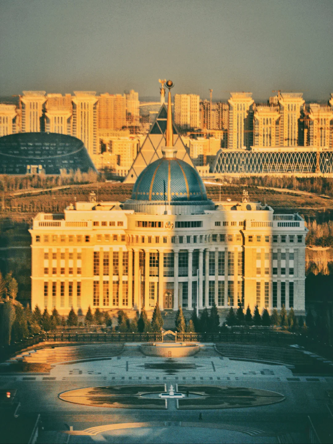 🇰🇿哈萨克斯坦|阿斯塔纳：攻略篇