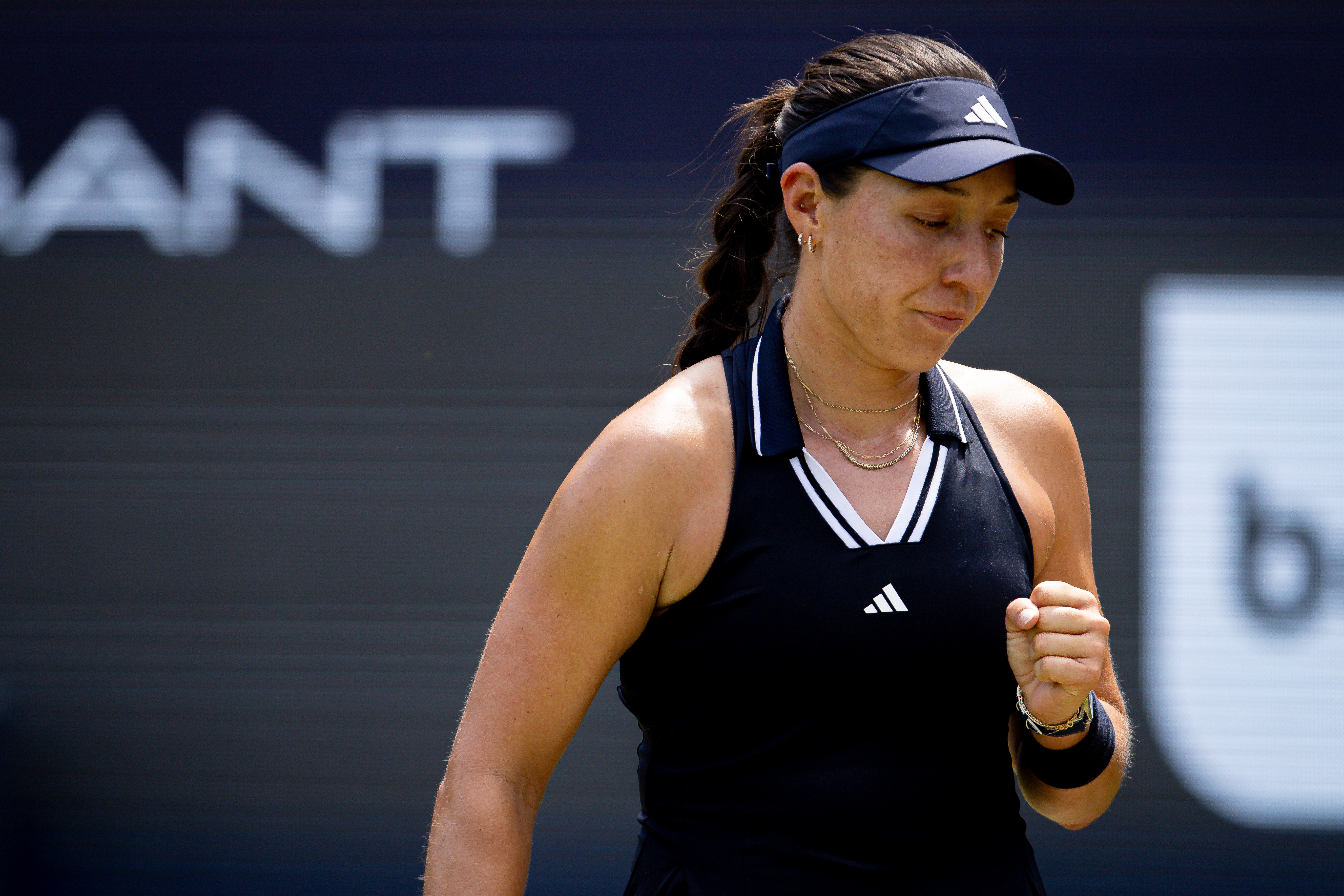 佩古拉重返柏林决赛💥WTA500柏林站半决赛，3号种子佩古拉以6-4 6-7(