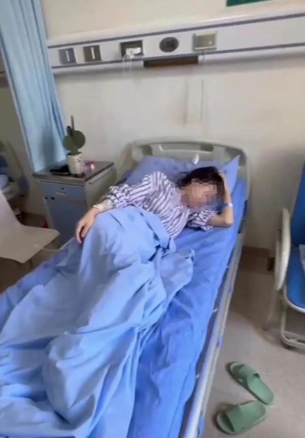 2 年被家暴 16 次女子希望判丈夫死刑，代理律师称男方涉嫌故意杀人
画面触目惊
