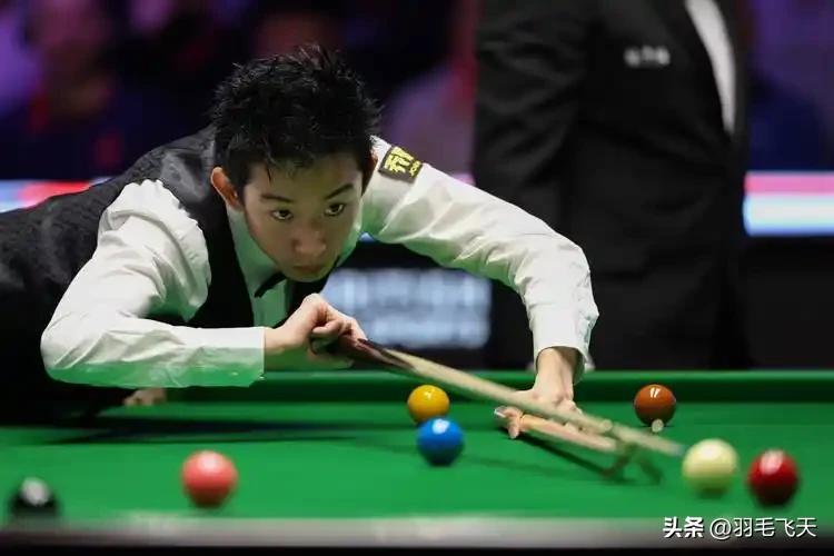 吴宜泽难敌二师兄
北京时间3月18日玉山斯诺克世界公开赛十六强争夺战，吴宜泽VS