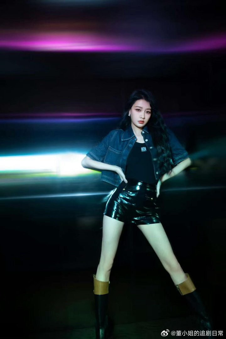 终于等到孙怡上浪姐了 孙怡一直很有魅力，这次参加浪姐让很多人都很期待，相信她能适