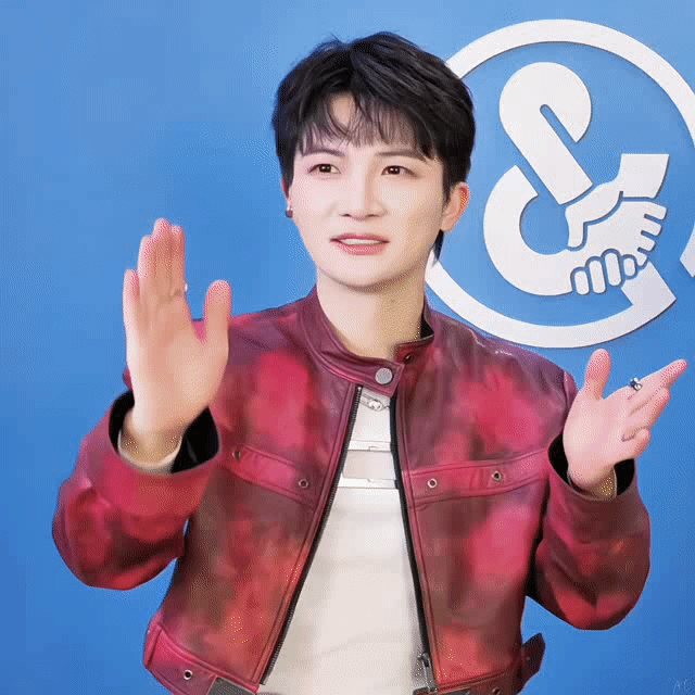 周深 周深听不得压力大包袱重   周深和我爸妈追同一个cp 【圈和米米说午安】茶