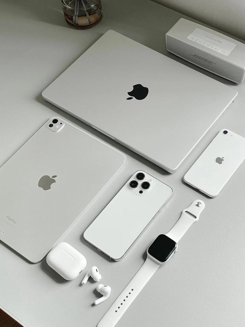 买数码设备会考虑全家桶吗 全家桶主要还是看生态吧，从目前来看苹果是毫无疑问的第一