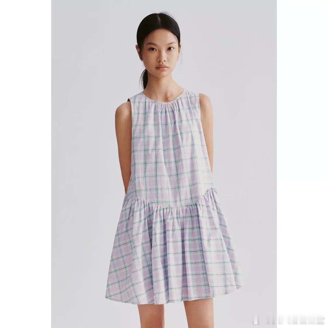 粉紫色UR格子裙，好看，HM我新买了一件粉紫色衬衫 