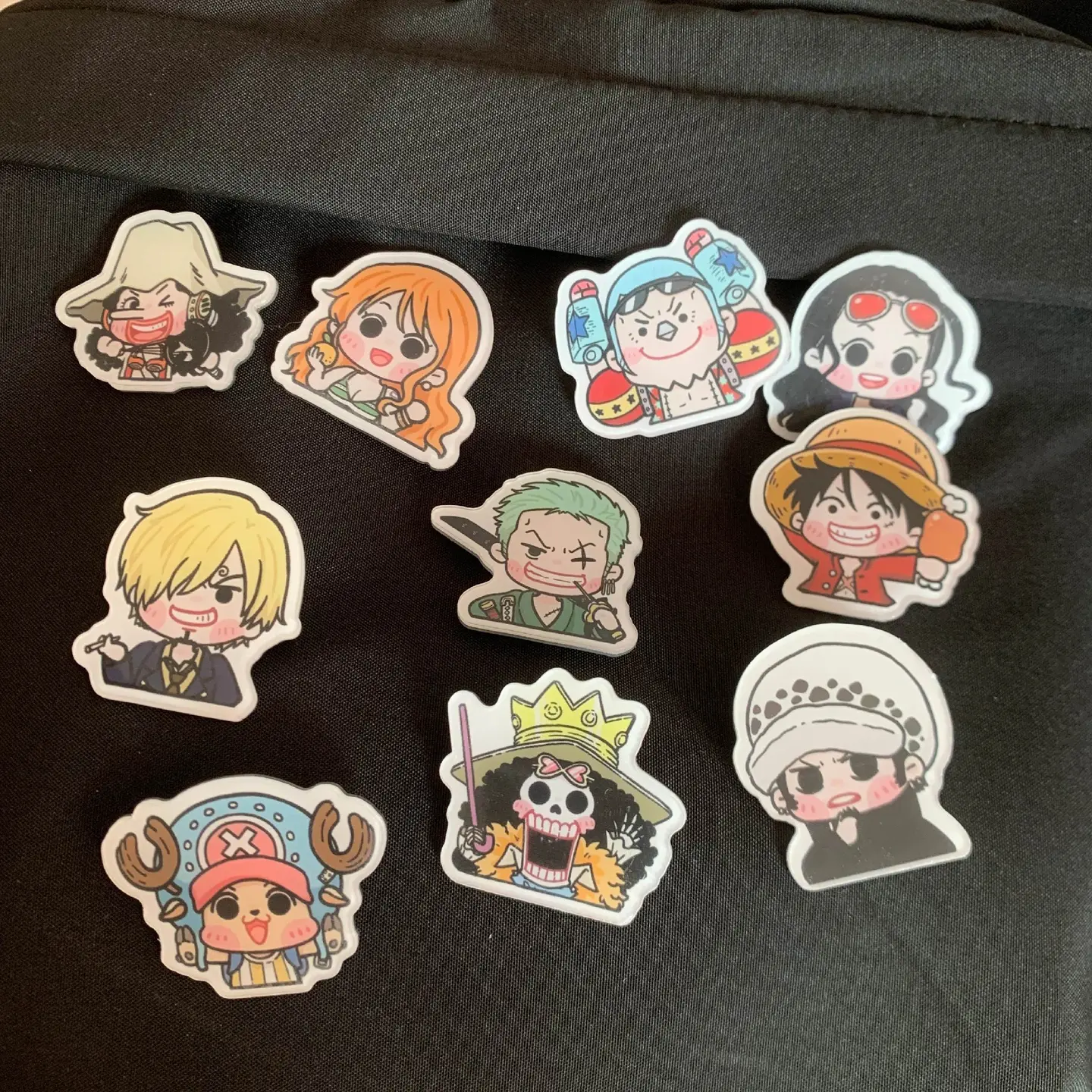 6块9收下这可爱的10枚海贼胸针 ！