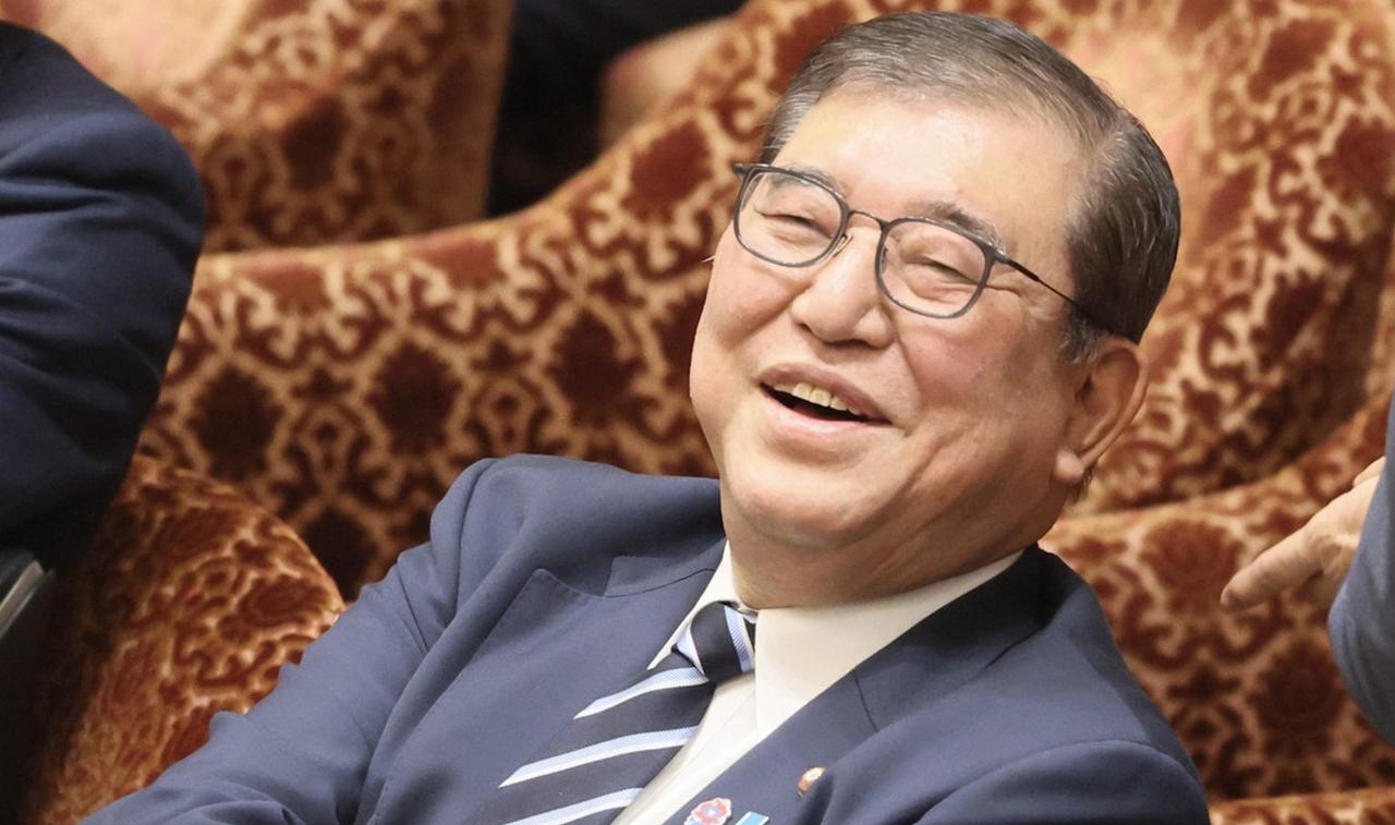 日本为何总要赌国运侵华？很多人以为是军国主义。错了！真相是，日本前首相石破茂亲口