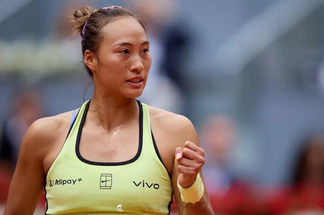 郑钦文PK莱巴时间定了！16强出8席 没想到斯瓦泰克这样出局 萨巴2-0 北京时