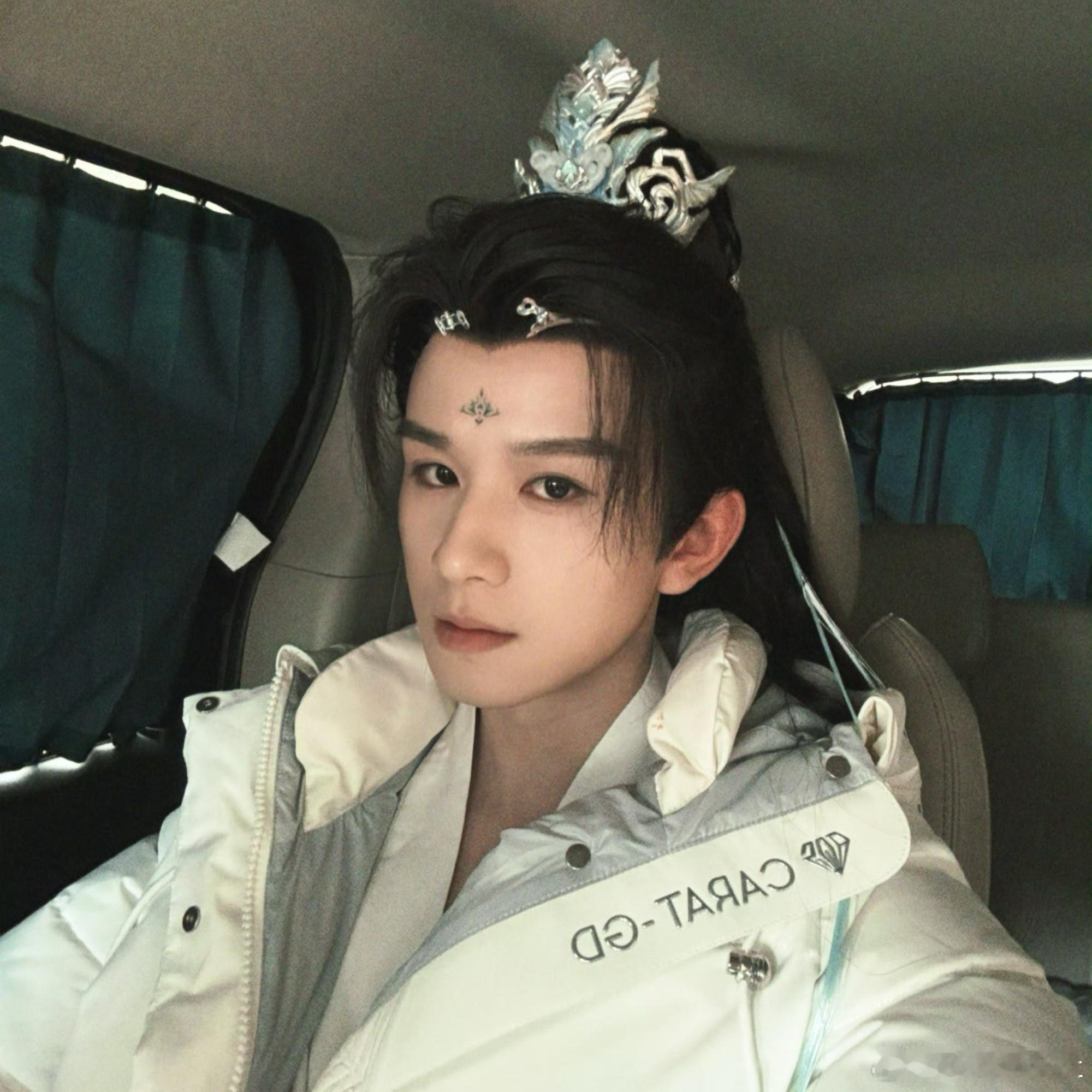 曝漆培鑫与制片人多次发生关系 《陈情令》的金凌都算是主演了吗？[允悲][允悲]不