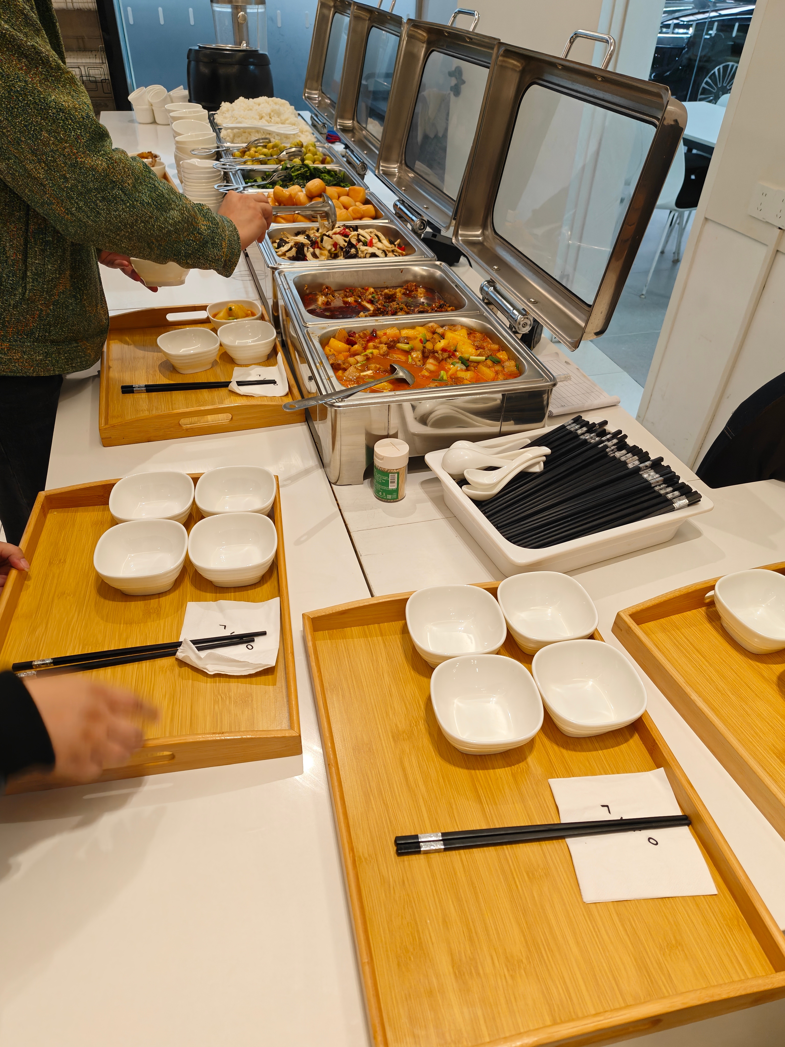 鸿蒙大酒店，启动！  ​​​