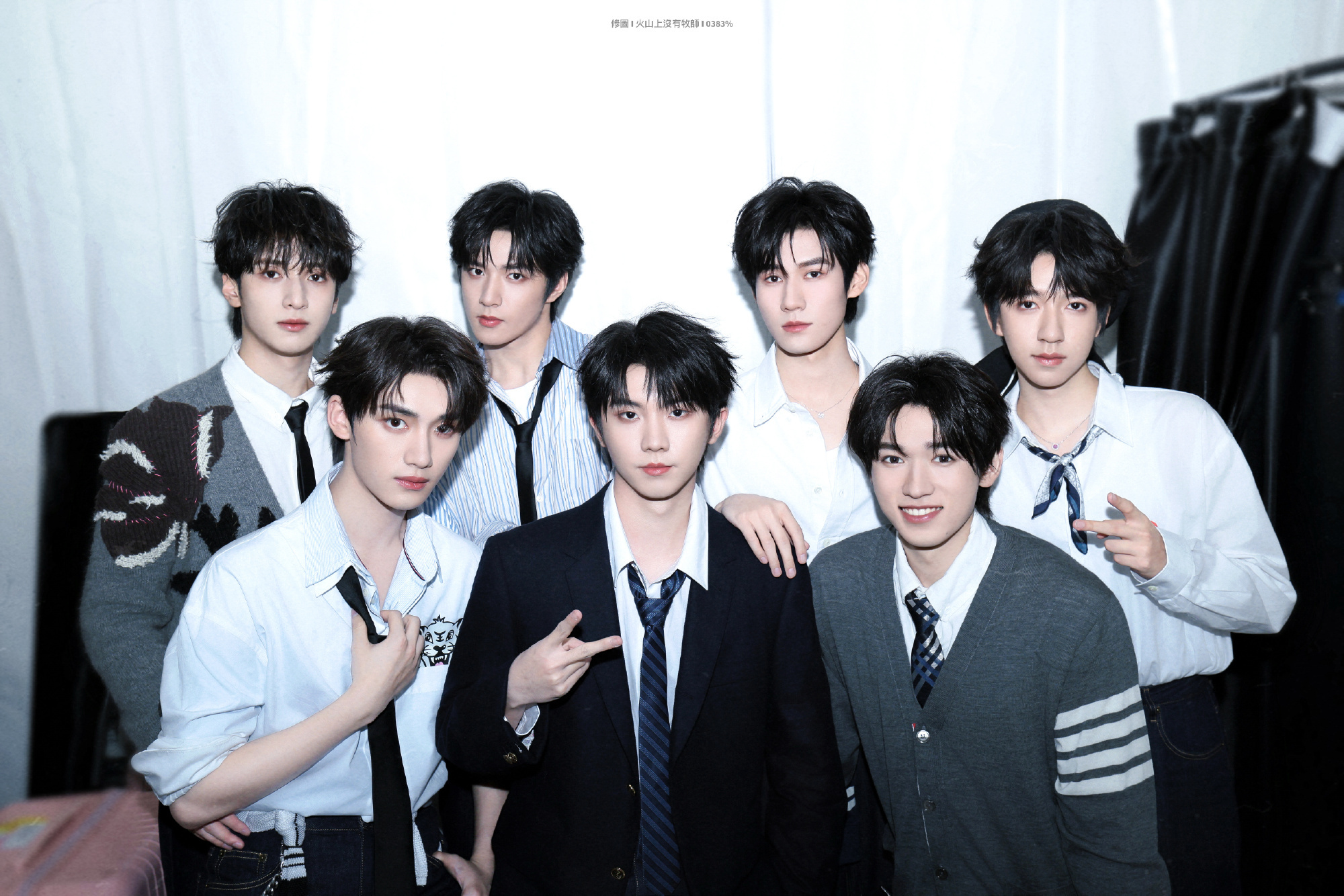 时代少年团痛机谁不想要时团痛机七位少年亲手手绘专属图案✨马嘉祺音符、丁程鑫喇叭、