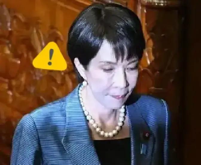 快讯！快讯！
日本高市早苗硬撑了19天，结果第19天突然变软，一口气甩出三条声明