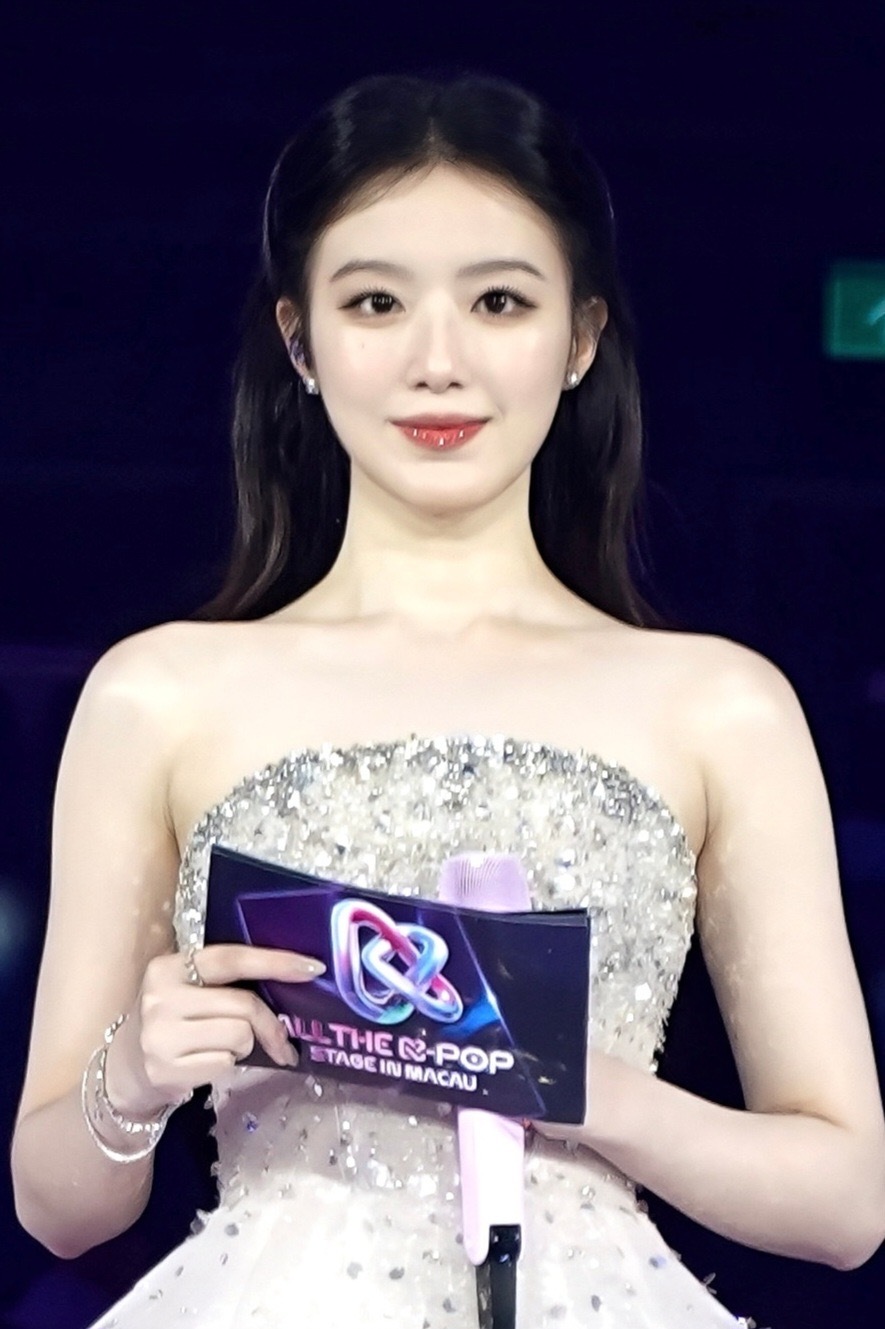 为什么叶舒华越长越像赵美延了，科技的力量吗？ ​​​