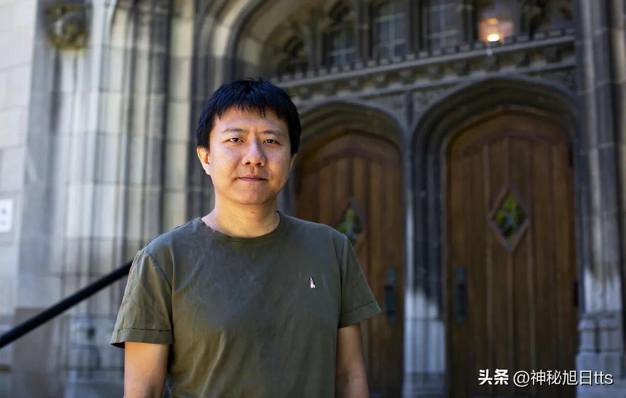 喜欢唐诗的邓煜，弃棋从数的选择。

1989出生在深圳的他，从小喜欢唐诗。而他说