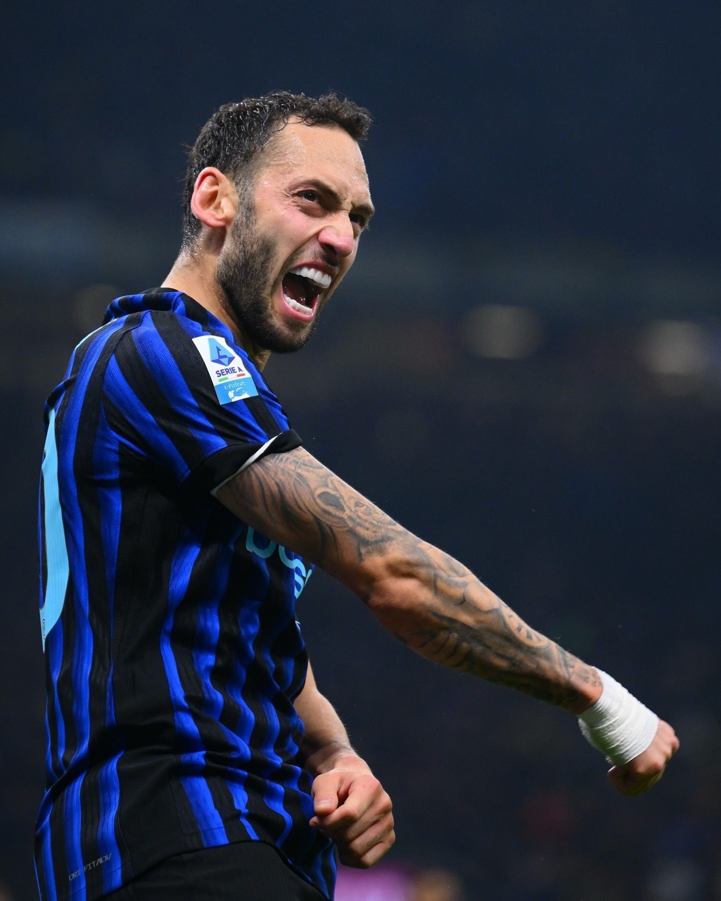 米兰体育报：如果国际米兰晋级意大利超级杯决赛，恰尔汗奥卢可能届时复出。国际米兰意